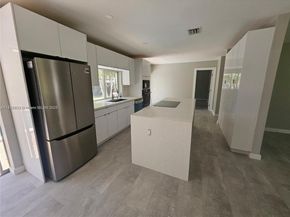 221 SW 53rd Ave, Plantation FL 33317