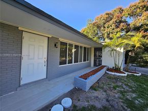221 SW 53rd Ave, Plantation FL 33317