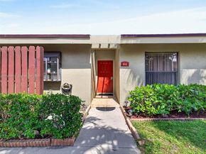 64 Meadows Dr, Boynton Beach FL 33436