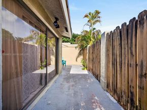 64 Meadows Dr, Boynton Beach FL 33436
