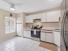 64 Meadows Dr, Boynton Beach FL 33436