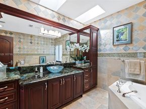 7372 Mahogany Bend Ct, Boca Raton FL 33434
