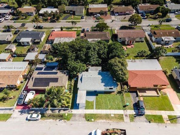 1508 NW 32nd Ave, Lauderhill FL 33311