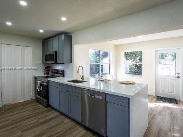 1508 NW 32nd Ave, Lauderhill FL 33311