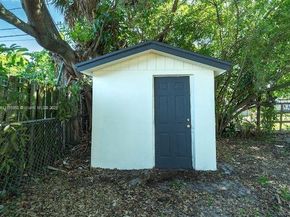 1508 NW 32nd Ave, Lauderhill FL 33311