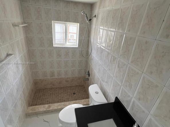 4787 E 8th Ct, Hialeah FL 33013