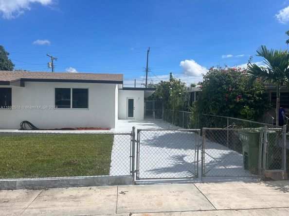 4787 E 8th Ct, Hialeah FL 33013