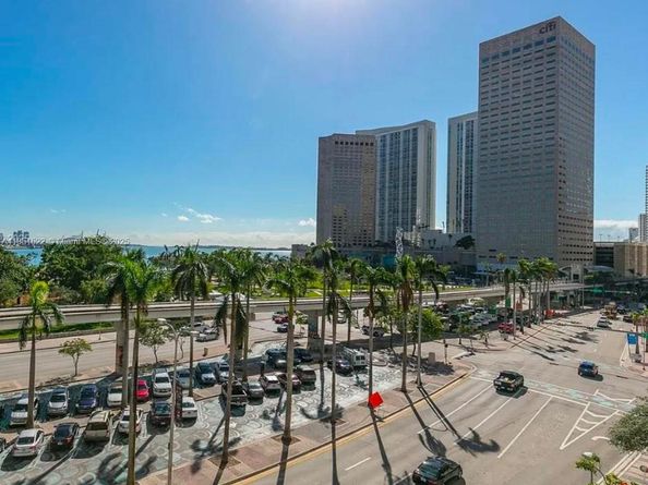 Undisclosed Address #A11851522, Miami FL 33132