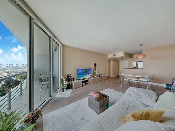 Undisclosed Address #A11926274, Miami FL 33131