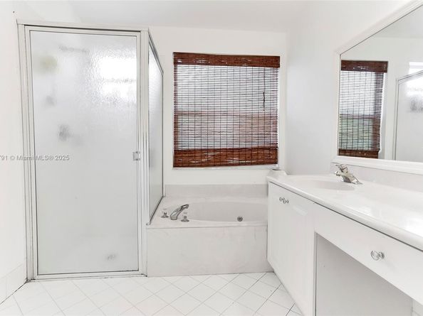 17018 SW 52nd Ct, Miramar FL 33027