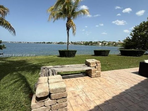 17018 SW 52nd Ct, Miramar FL 33027