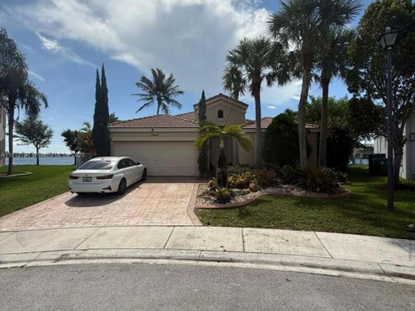 17018 SW 52nd Ct, Miramar FL 33027