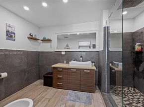 1041 NW 73rd St, Miami FL 33150