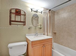 744 NE 14th Ave 1, Fort Lauderdale FL 33304