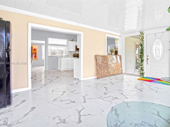 5103 NW 1st Way, Deerfield Beach FL 33064