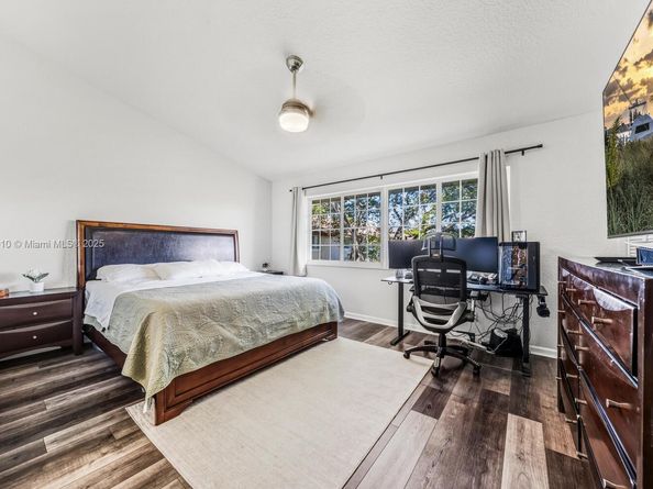 8945 NW 38th Dr 17, Coral Springs FL 33065