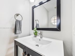 8945 NW 38th Dr 17, Coral Springs FL 33065