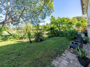 8945 NW 38th Dr 17, Coral Springs FL 33065