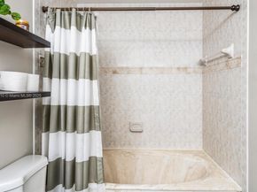 8945 NW 38th Dr 17, Coral Springs FL 33065