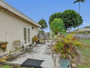 441 NW 33rd Ter, Lauderhill FL 33311