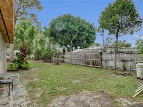 441 NW 33rd Ter, Lauderhill FL 33311