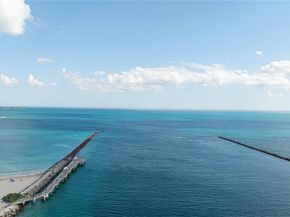 300 S Pointe Dr 907, Miami Beach FL 33139