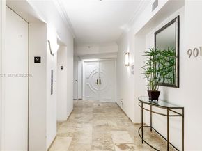 300 S Pointe Dr 907, Miami Beach FL 33139