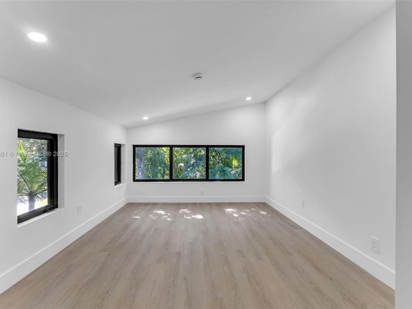 6525 SW 133rd Dr, Pinecrest FL 33156