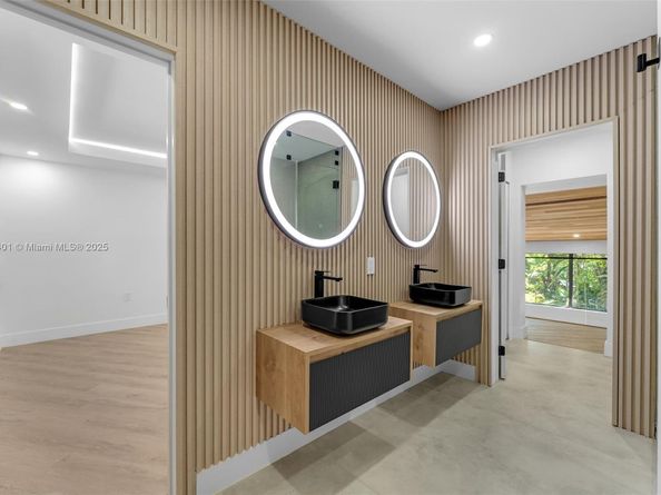 6525 SW 133rd Dr, Pinecrest FL 33156