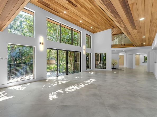 6525 SW 133rd Dr, Pinecrest FL 33156