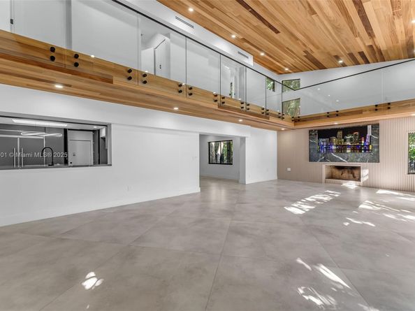 6525 SW 133rd Dr, Pinecrest FL 33156