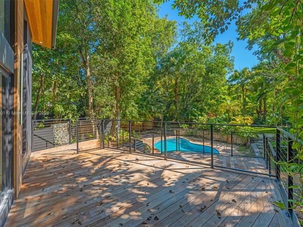 6525 SW 133rd Dr, Pinecrest FL 33156