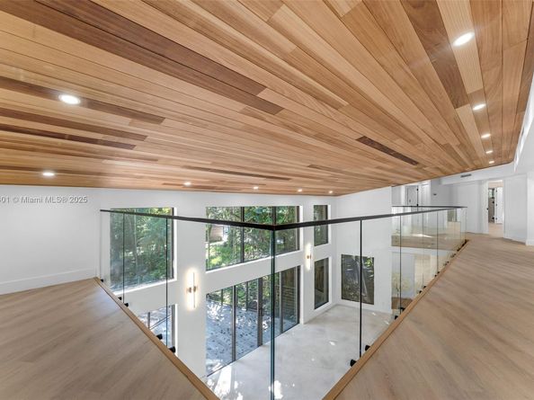 6525 SW 133rd Dr, Pinecrest FL 33156