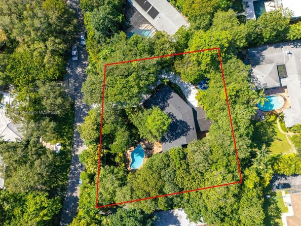 6525 SW 133rd Dr, Pinecrest FL 33156