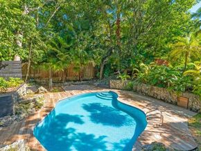 6525 SW 133rd Dr, Pinecrest FL 33156