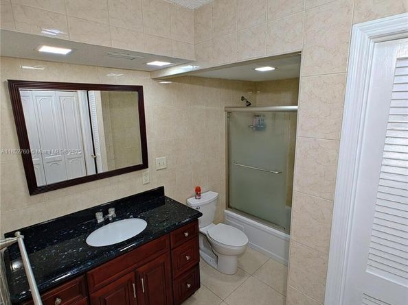 7051 Environ Blvd 433, Lauderhill FL 33319