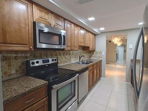 7051 Environ Blvd 433, Lauderhill FL 33319