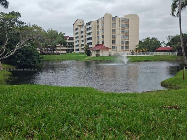 7051 Environ Blvd 433, Lauderhill FL 33319