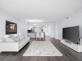 437 Golden Isles Dr 5J, Hallandale Beach FL 33009