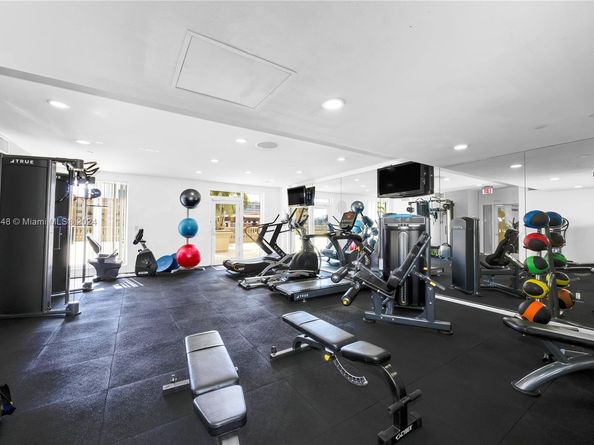 10 Aragon Ave 810, Coral Gables FL 33134