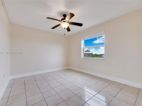 1661 SW 3rd St 25, Miami FL 33135