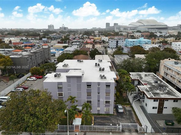 1661 SW 3rd St 25, Miami FL 33135