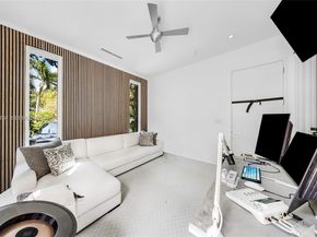 4515 N Michigan Ave, Miami Beach FL 33140