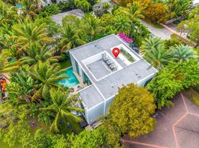 4515 N Michigan Ave, Miami Beach FL 33140
