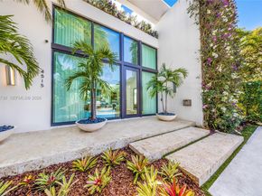 4515 N Michigan Ave, Miami Beach FL 33140