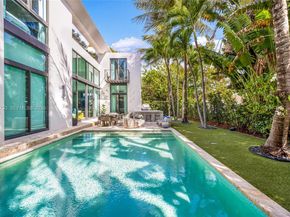 4515 N Michigan Ave, Miami Beach FL 33140