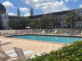 15610 NE 6th Ave 10B, Miami FL 33162