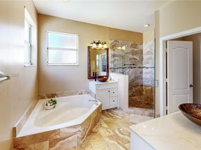 2215 Portofino Ave, Homestead FL 33033
