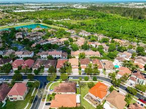 2215 Portofino Ave, Homestead FL 33033
