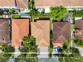 2215 Portofino Ave, Homestead FL 33033